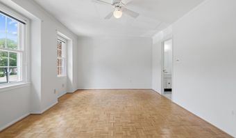 8350 GLASTONBURY Ct, Annandale, VA 22003