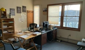 532 Putney Rd, Brattleboro, VT 05301