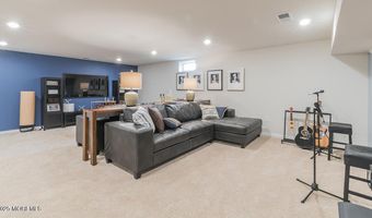 498 Central Ave, Atlantic Highlands, NJ 07716