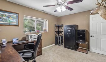 615 10th Ave NW, Altoona, IA 50009