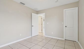 6511 CRIMSON LEAF Ln, Jacksonville, FL 32244