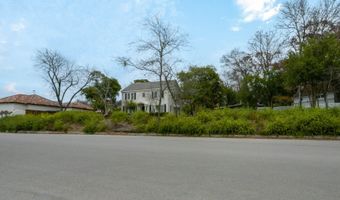 702 Ogden Ln, Alamo Heights, TX 78209