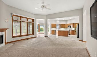 1908 Bent Tree Ct, Auburn, IN 46706