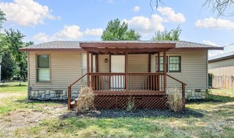 139 Center St, Avoca, AR 72756