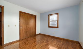 1313 S Madison Ave, Aurora, MO 65605