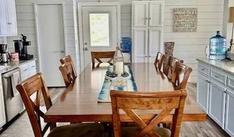 198 Bream Dr, Anacoco, LA 71403