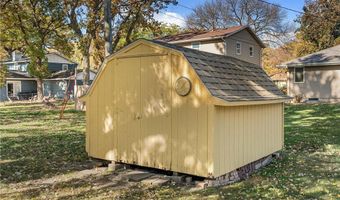 313 Glenn Rd, Albert Lea, MN 56007