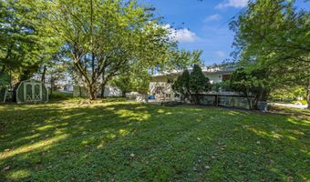 26 Warren Dr, Aberdeen, NJ 07747