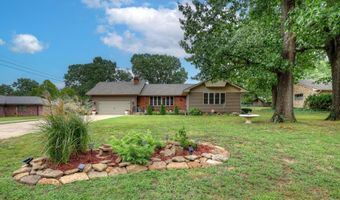 3050 Gaineswood Ave, Baxter Springs, KS 66713