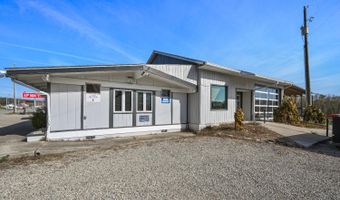 617 Green Blvd, Aurora, IN 47001