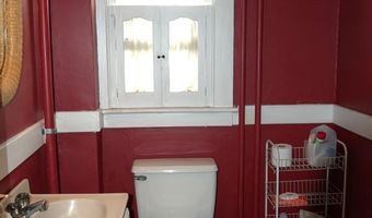808 Lancaster St, Albany, NY 12203