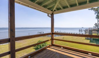 83 Service St, Aurora, NC 27806