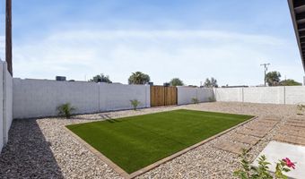 109 W Kinderman Dr, Avondale, AZ 85323