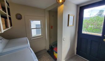 84 14th St, Bangor, ME 04401