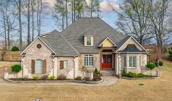 104 LOCHMEADE Dr, Atoka, TN 38004