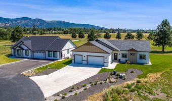 40 Bunker Ln, Blanchard, ID 83804