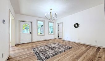 1730 N ONEIDA St, Appleton, WI 54911