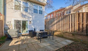 6617 MEDINAH Ln, Alexandria, VA 22312