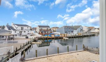 3 Drake Dr, Bayville, NJ 08721