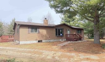 922 Elk Ave, Adams, WI 53910