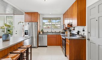 531 Kaiemi St, Kailua, HI 96734