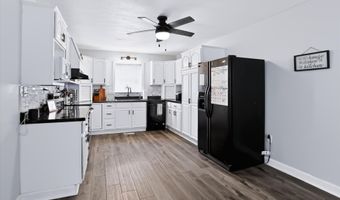 315 S Main St, Advance, IN 46102