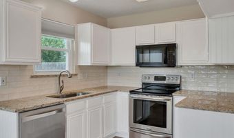 1204 Charles Dr, Alvarado, TX 76009