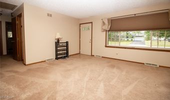 2505 Vollmer Dr, Austintown, OH 44511