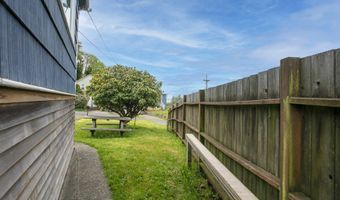 496 HAMBURG Ave, Astoria, OR 97103