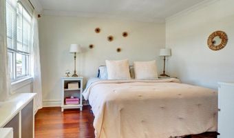 24 W 54TH St, Bayonne, NJ 07002