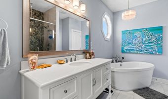 14 Tarpon St, Alligator Point, FL 32346