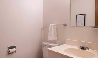 547- B KING St 17B, Basye, VA 22810