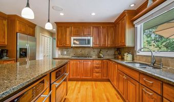2460 Mershon Dr, Ann Arbor, MI 48103