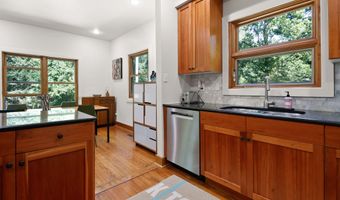 17 E Stillwater Ave, Beverly Shores, IN 46301