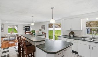 49 Roosevelt Dr, Bristol, RI 02809