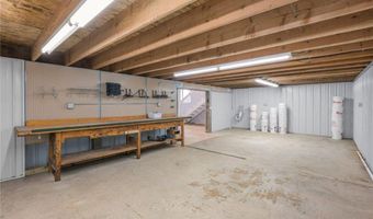 90917 240th St, Austin, MN 55912