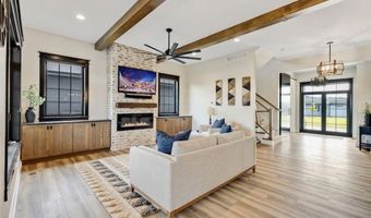 6129 NE Sherman Dr, Ankeny, IA 50021