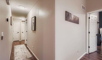 6887 Folkestone Rd 712, Apple Valley, MN 55124