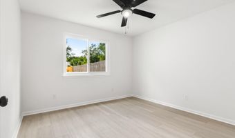 702 AQUATIC Dr, Atlantic Beach, FL 32233