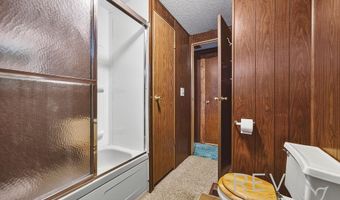 31 Posten Rd, Cody, WY 82414