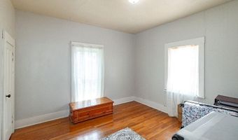 703 Jersey St, Baldwin City, KS 66006