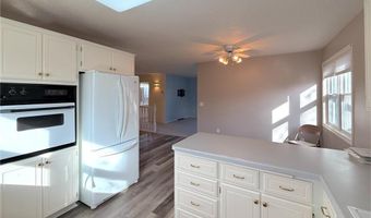 210 Knollwood St W, Annandale, MN 55302