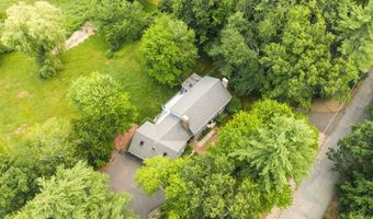 10 Candlewood Dr, Amherst, NH 03031