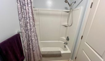 5076 151st St W, Apple Valley, MN 55124