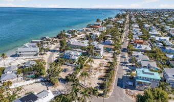 812 N BAY Blvd, Anna Maria, FL 34216