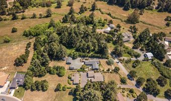 3230 GOLF LINKS Rd, Bandon, OR 97411