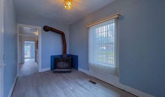 825 N 7th St, Arkansas City, KS 67005