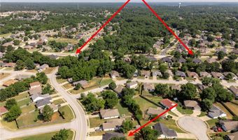 819 Tunbridge Dr, Bentonville, AR 72712