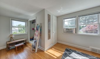 99 Lincoln St, Berlin, CT 06037