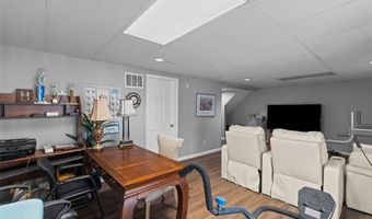 134 Holloway Rd, Ballwin, MO 63011